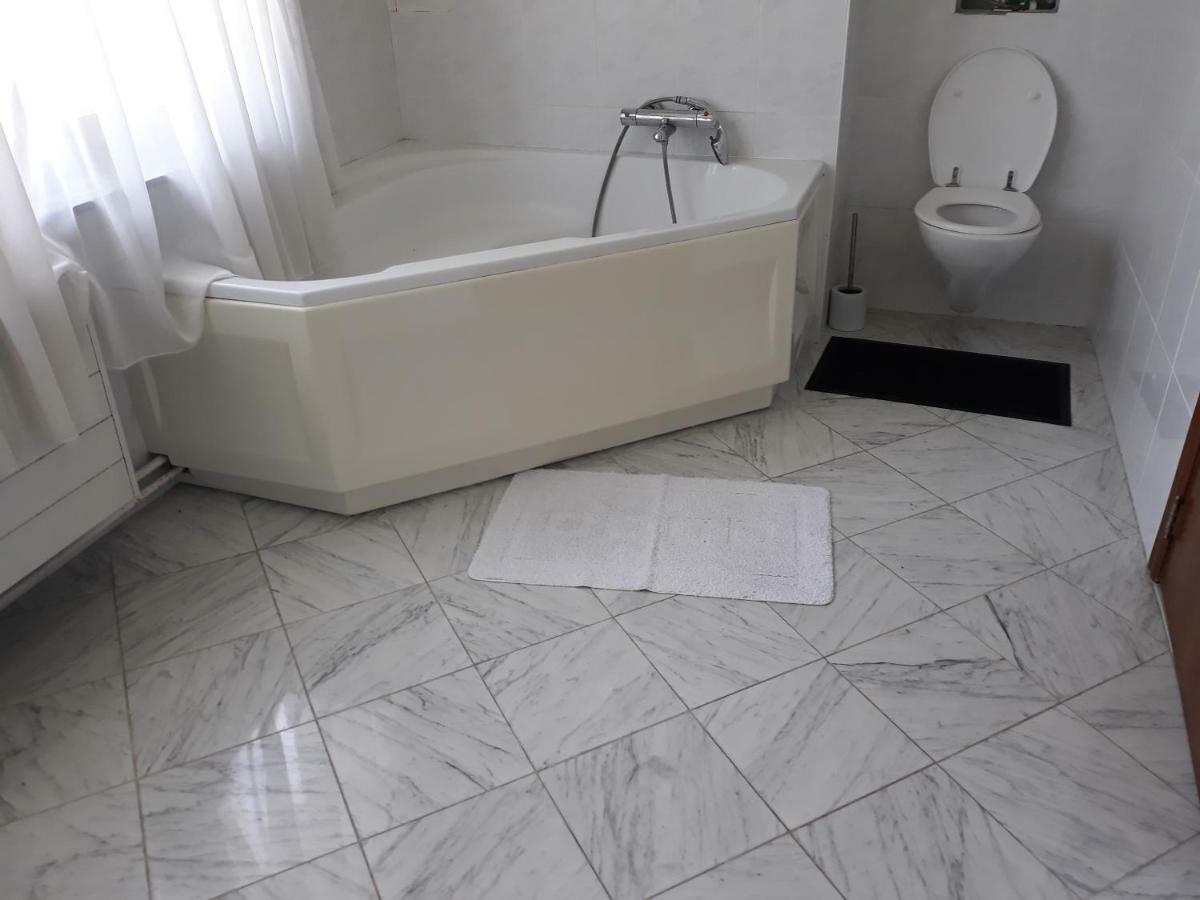 Bio Hotel Turnhout Oud-Turnhout ภายนอก รูปภาพ